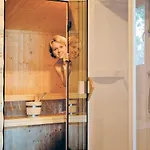 Three-bedroom Holiday In
