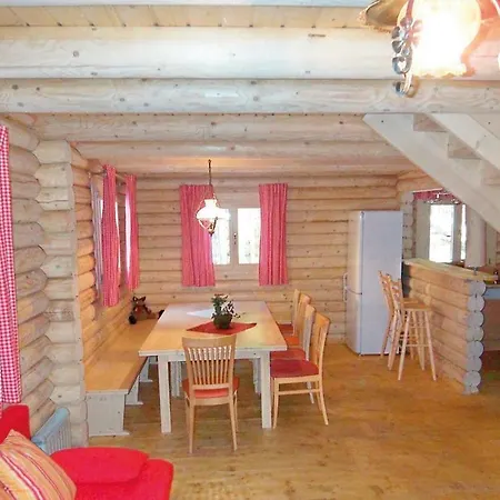 Three-bedroom Holiday In Semesterbostad